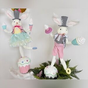 Easter Bunny 35” set of 2 by GreenlmportLimited
Used